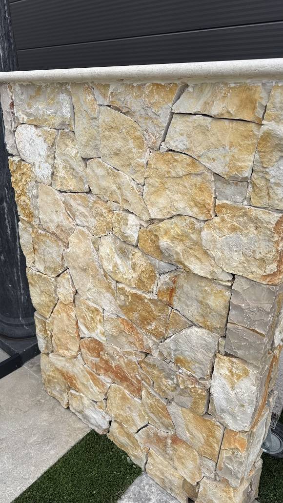 couvertine en travertin pour finition de mur à la vente à saint mitre