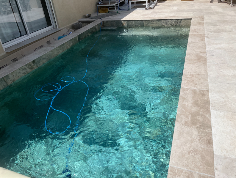 carrelage pour piscine et tour de piscine bali vert 30x60