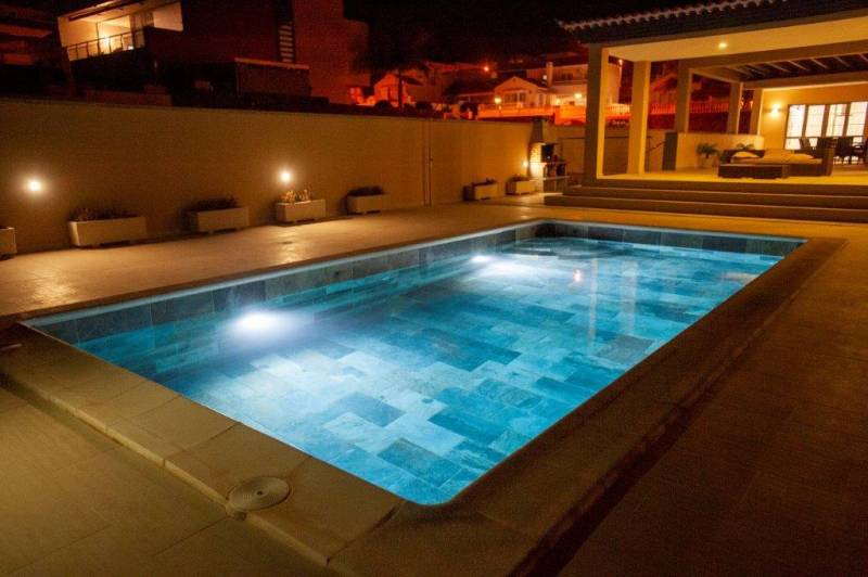 piscine en carrelage de bali 30x60 en vente à miramas