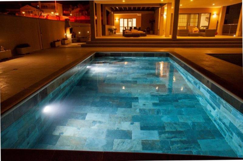 carrelage pour piscine balinaise 30x60 à istres