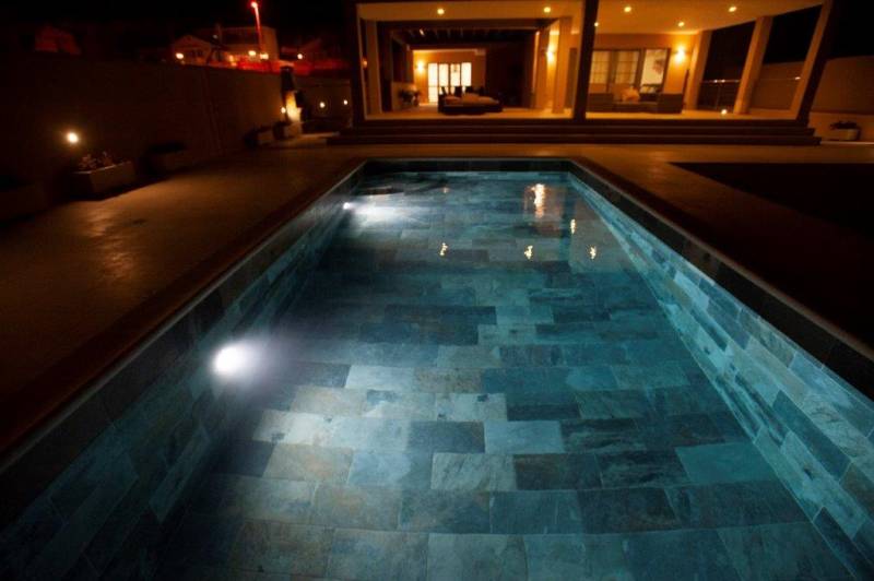 carrelage pour piscine effet pierre de bali 30x60 en vente à salon