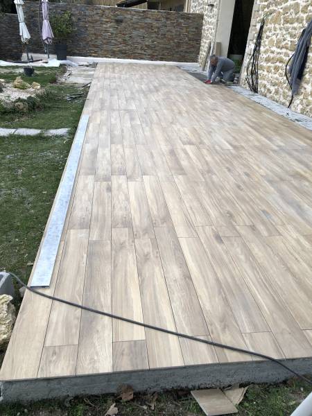 terrasse bois en gres cerame à marignane