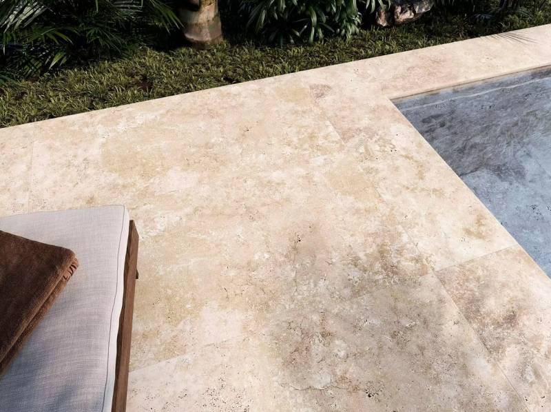 carrelage gres ceram pour tour de piscine à port de bouc