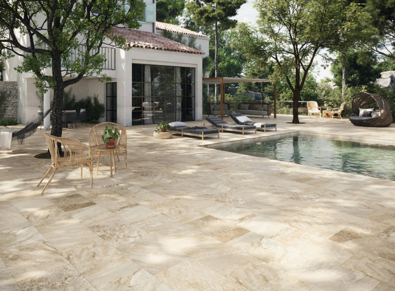 TRAVERTIN 40X60 EN TERRASSE A SAINT VICTORET